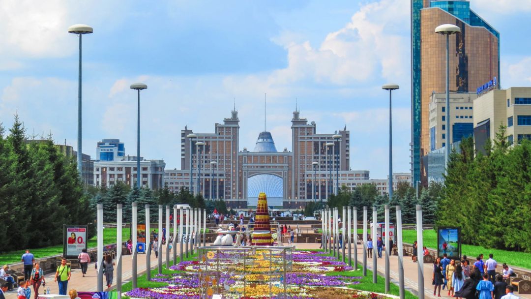 Астана - город будущего. Обзорная экскурсия по городу.  - фото 3